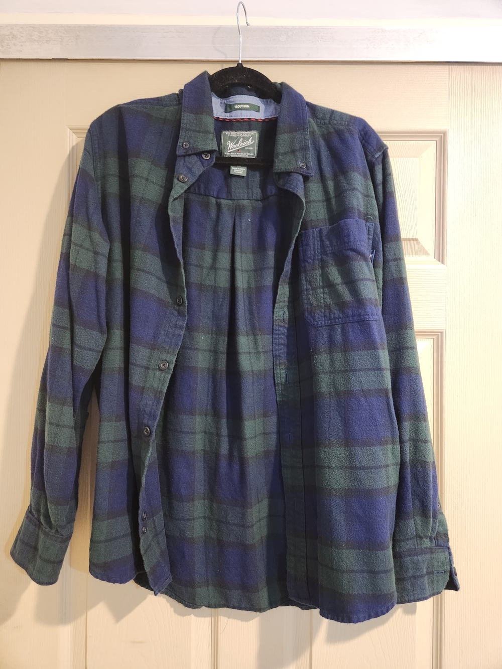Woolrich Men's Navy & Dark Green Plaid Button-Up Shirt Size L